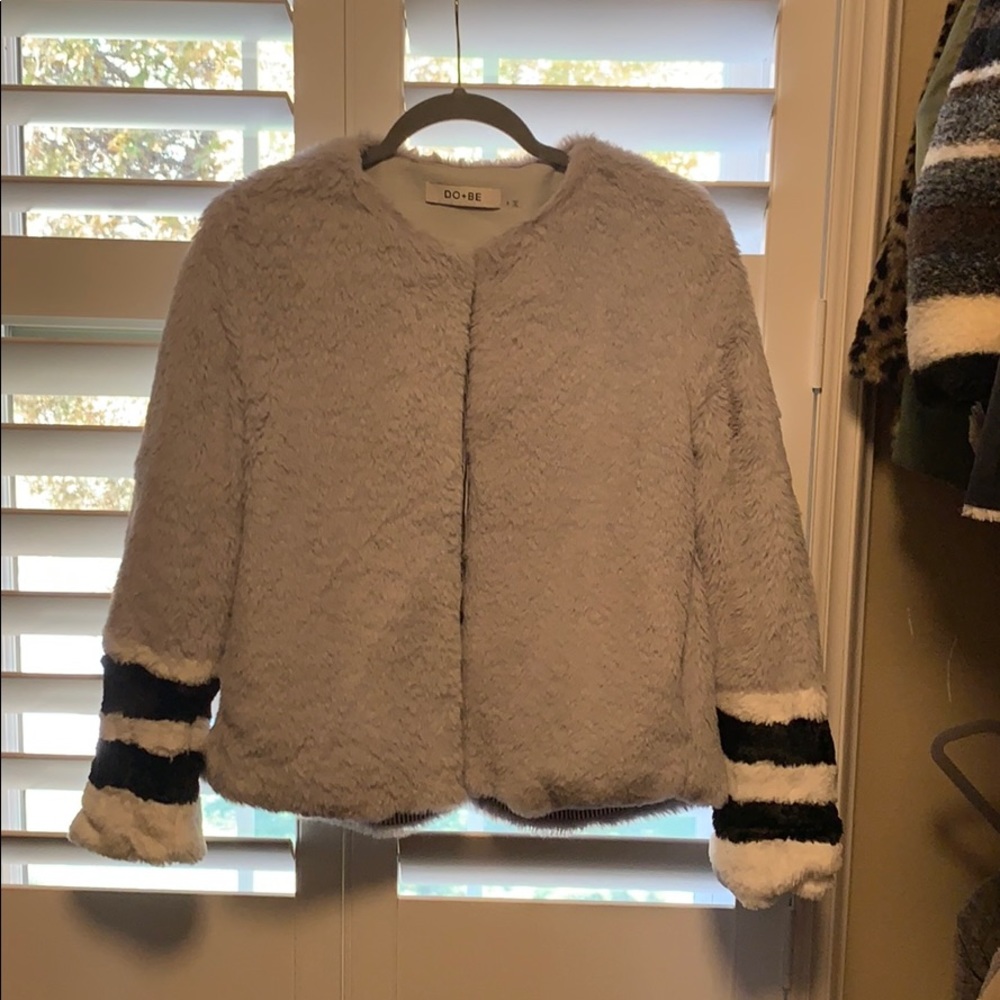 Grey, White and Black little faux fur jacket!